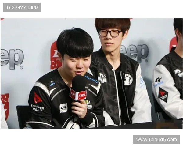 WE团队协作在世界大师赛中的精彩表现与战术分析