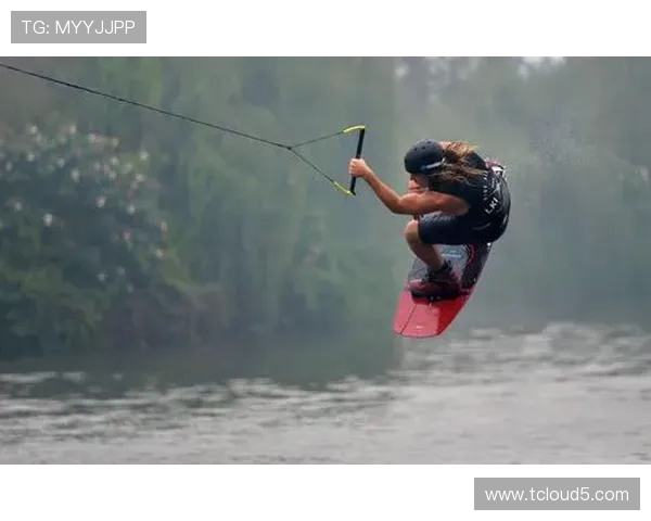 成都极限运动队以66分领跑极限运动联赛积分榜展现强劲实力